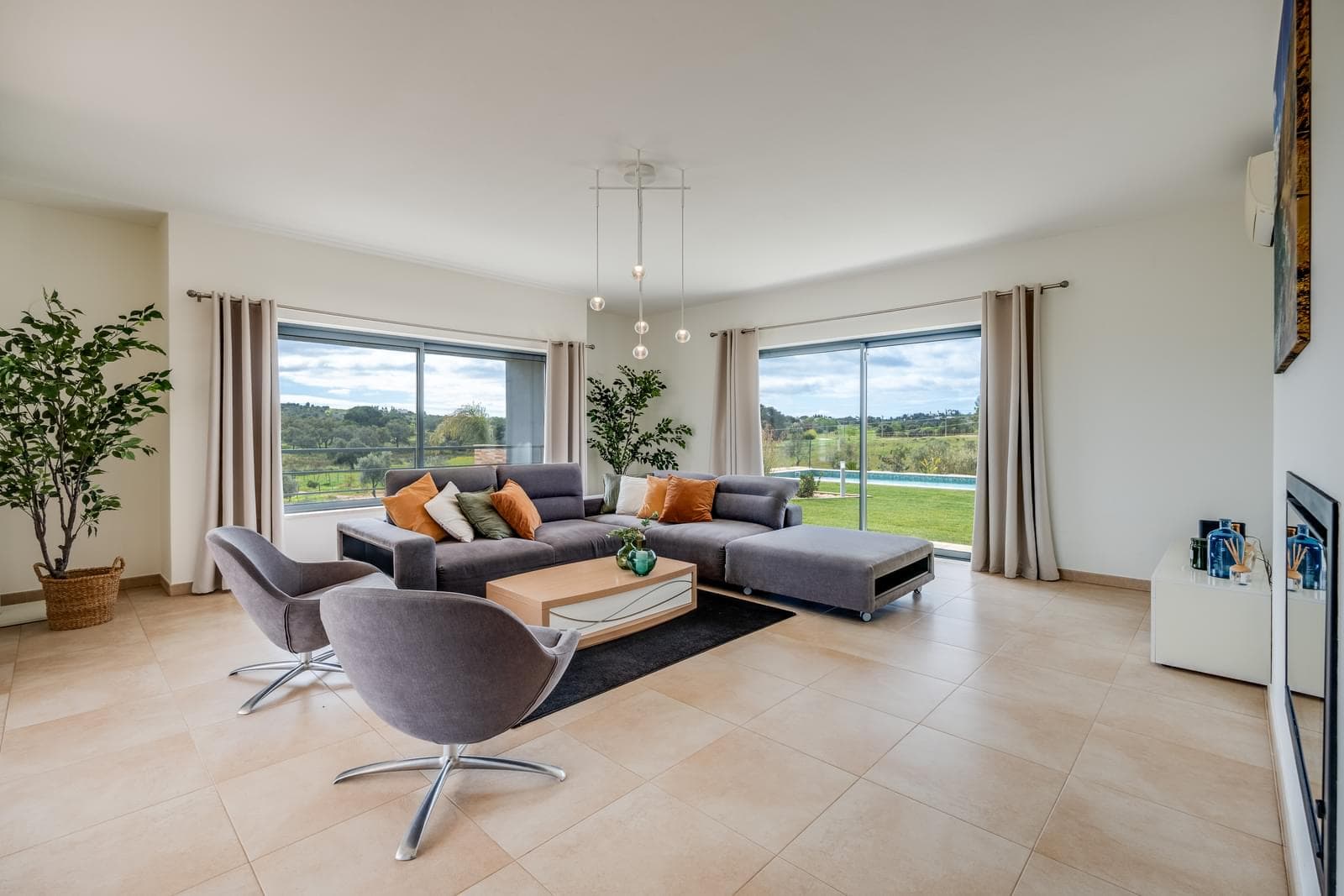 Moradia Isolada T4 com piscina, Lagos - Imagem 4