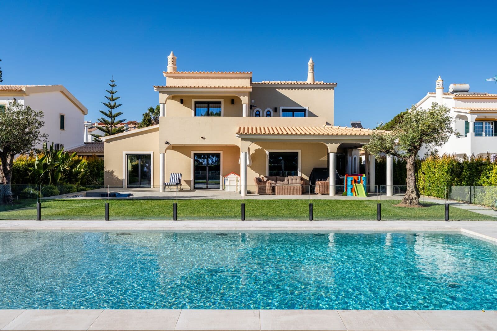 Moradia Isolada T5 com piscina, Albufeira - Imagem 1