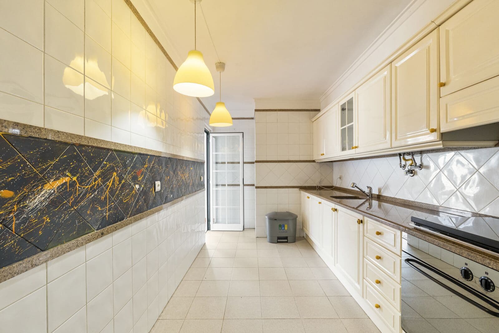 Apartamento T1 + 1 com piscina, Estoril, Cascais - Imagem 22