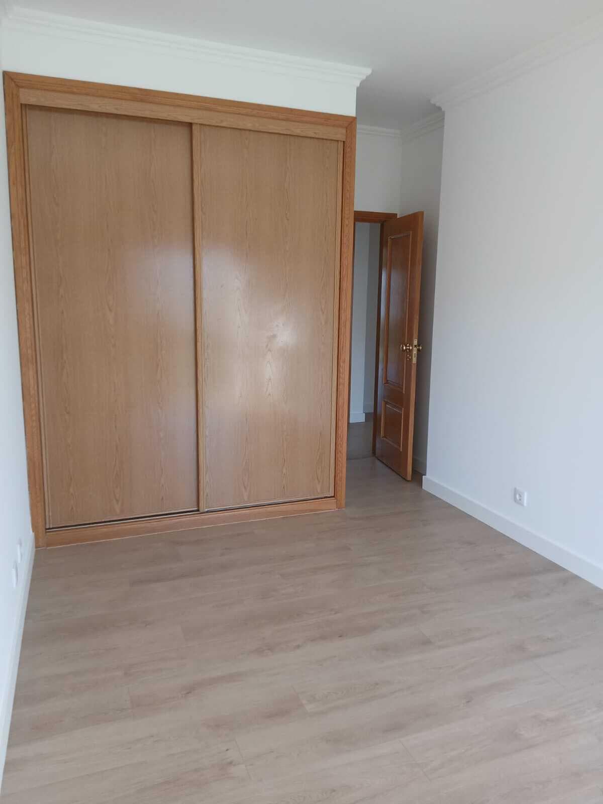Apartamento T3 com estacionamento, Alapraia, Cascais - Imagem 11