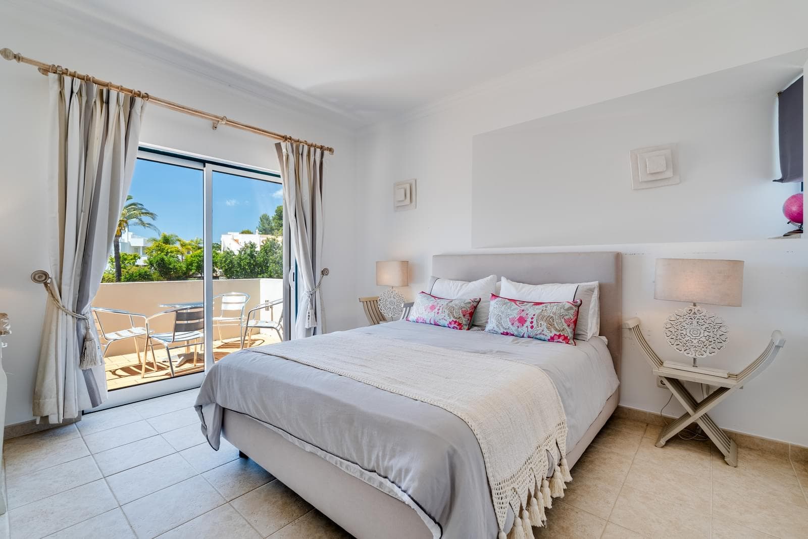 Moradia Isolada T4 com piscina, Ferragudo, Lagoa - Imagem 3