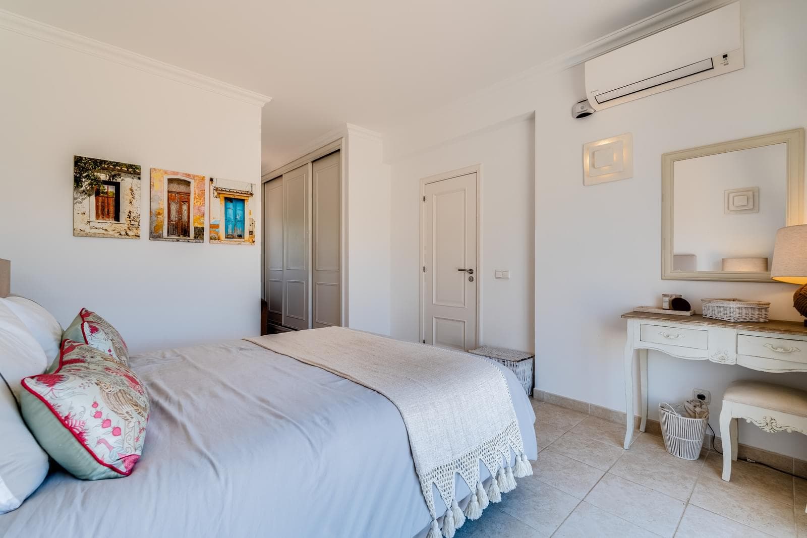 Moradia Isolada T4 com piscina, Ferragudo, Lagoa - Imagem 9