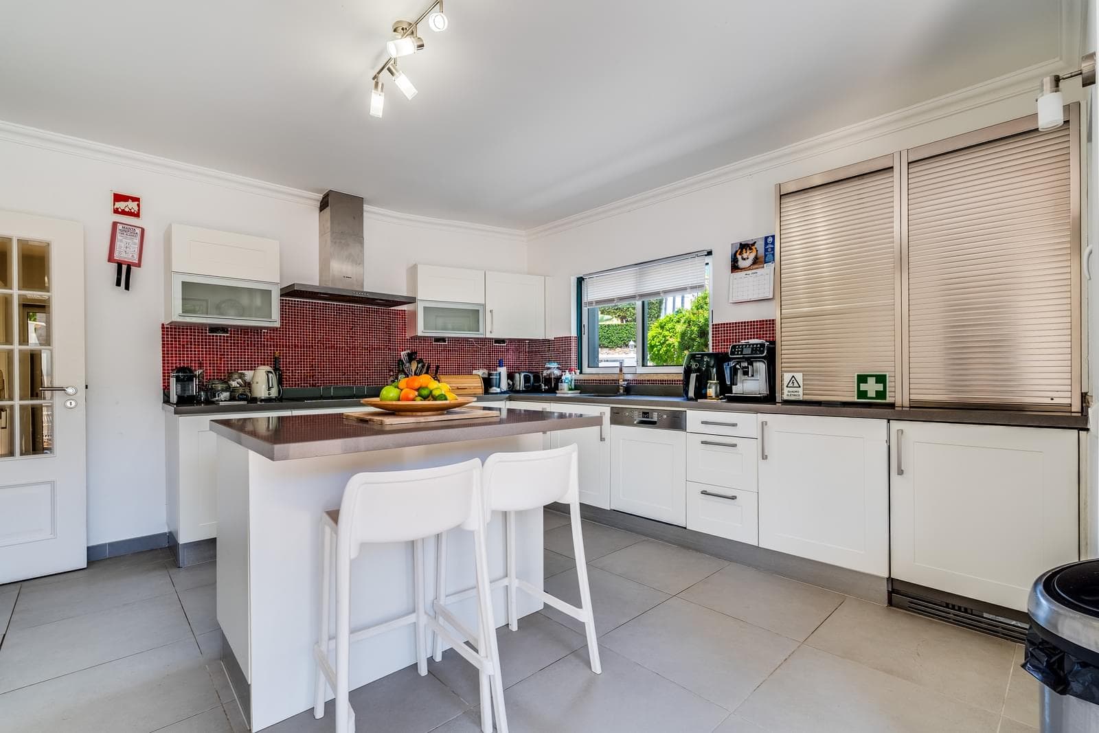 Moradia Isolada T4 com piscina, Ferragudo, Lagoa - Imagem 6