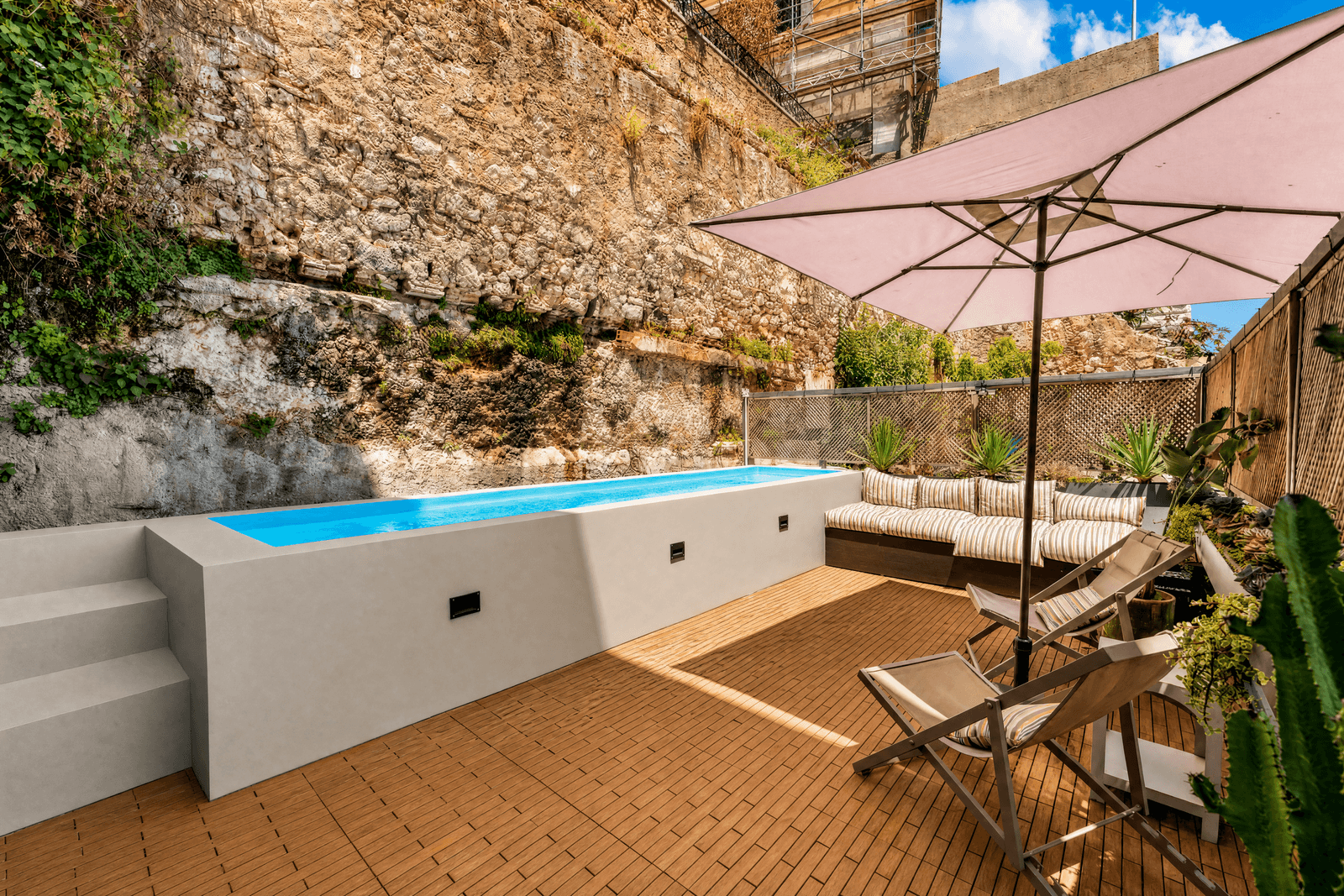 4 Bedroom House with swimming pool, 24 de Julho, Lisboa - Image 3