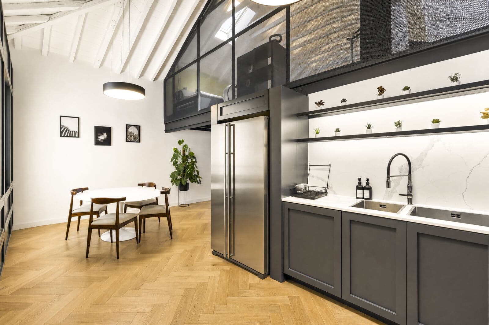 4 Bedroom House with swimming pool, 24 de Julho, Lisboa - Image 16