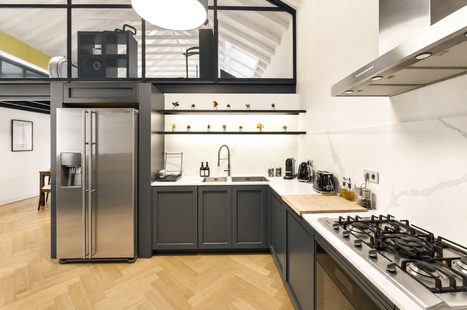 4 Bedroom House with swimming pool, 24 de Julho, Lisboa - Image 17