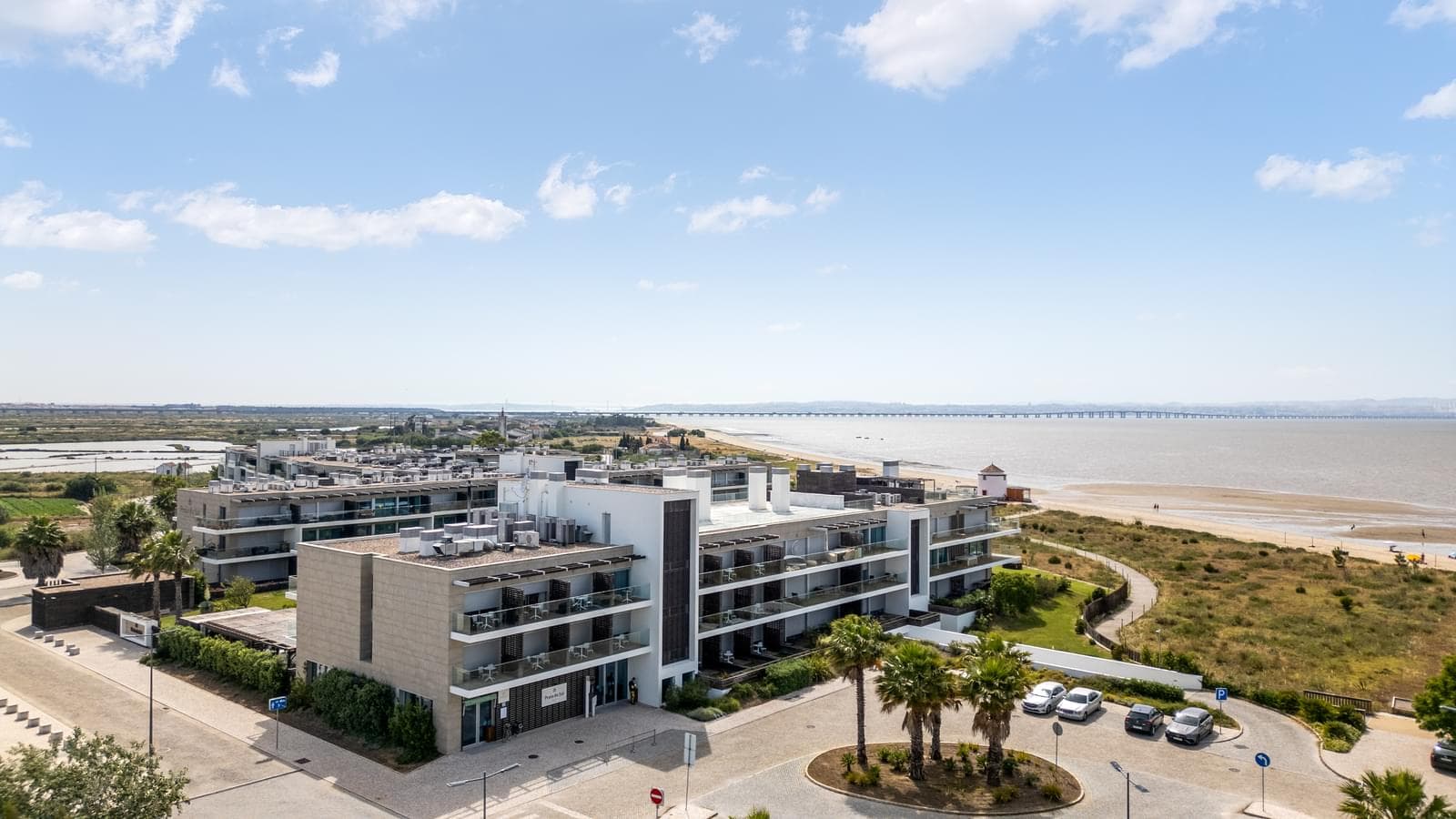 Penthouse T3 com piscina, Alcochete - Imagem 25