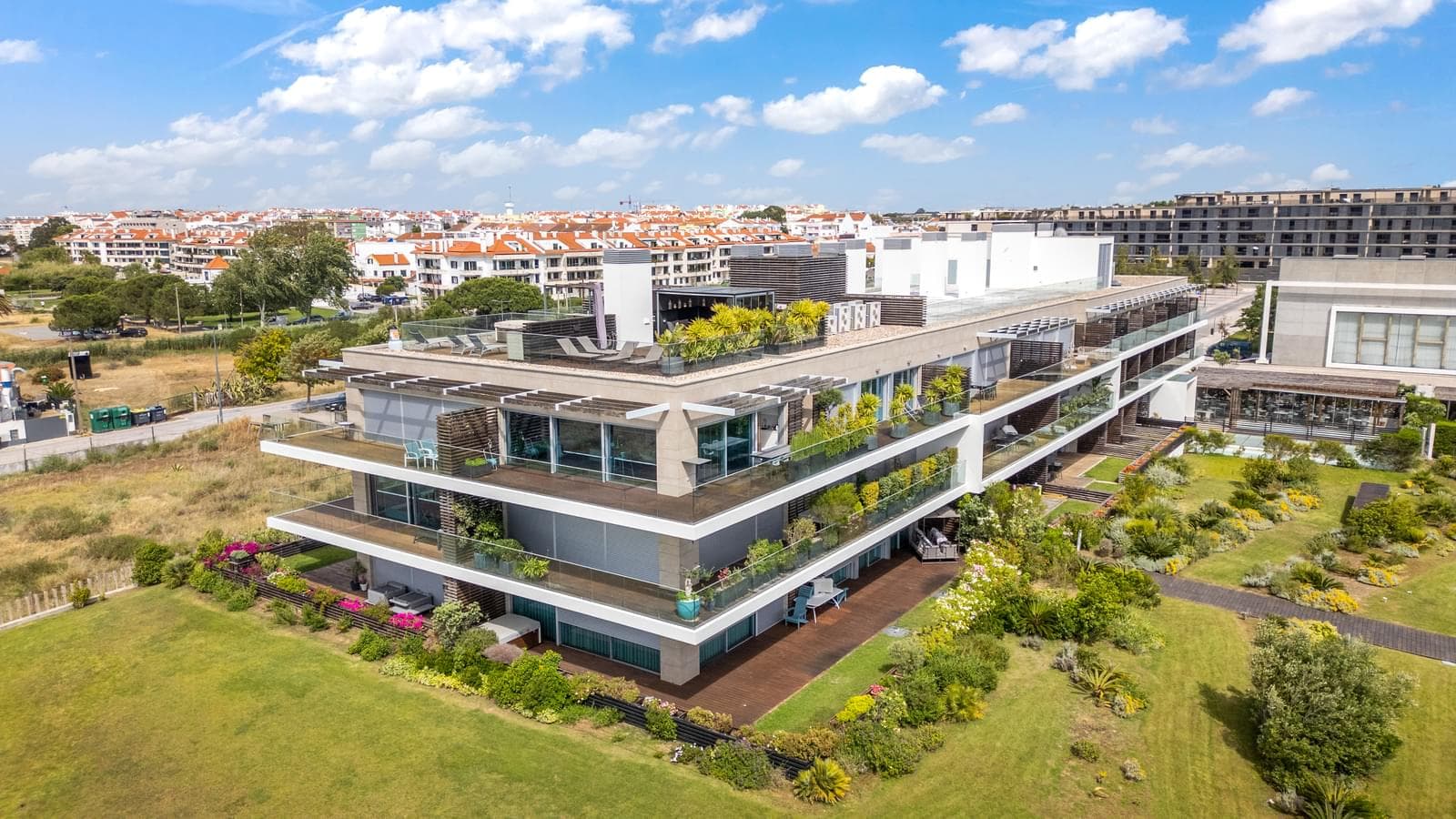 Penthouse T3 com piscina, Alcochete - Imagem 30