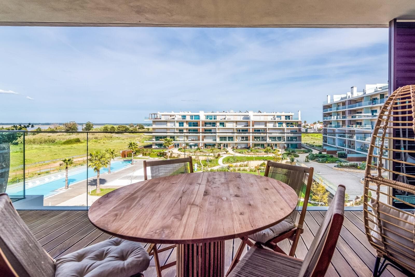 Duplex T4 com piscina, Alcochete - Imagem 18
