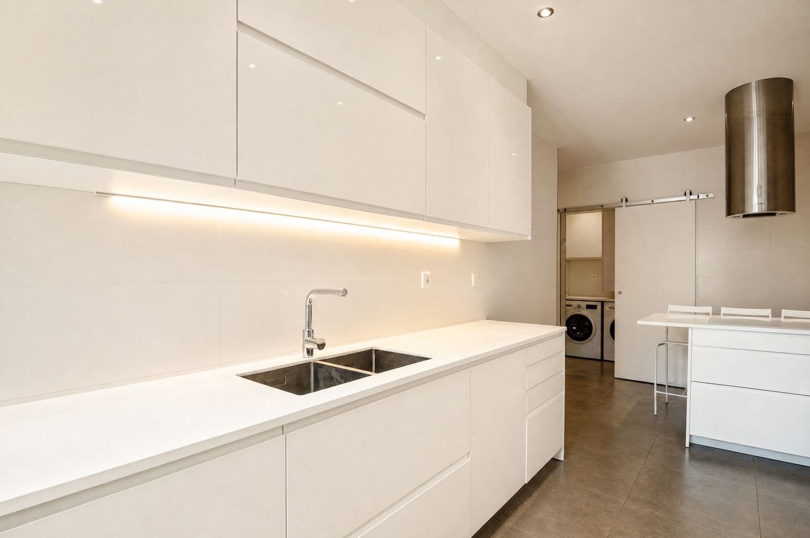 Apartamento T4 com estacionamento, Roma, Lisboa - Imagem 7