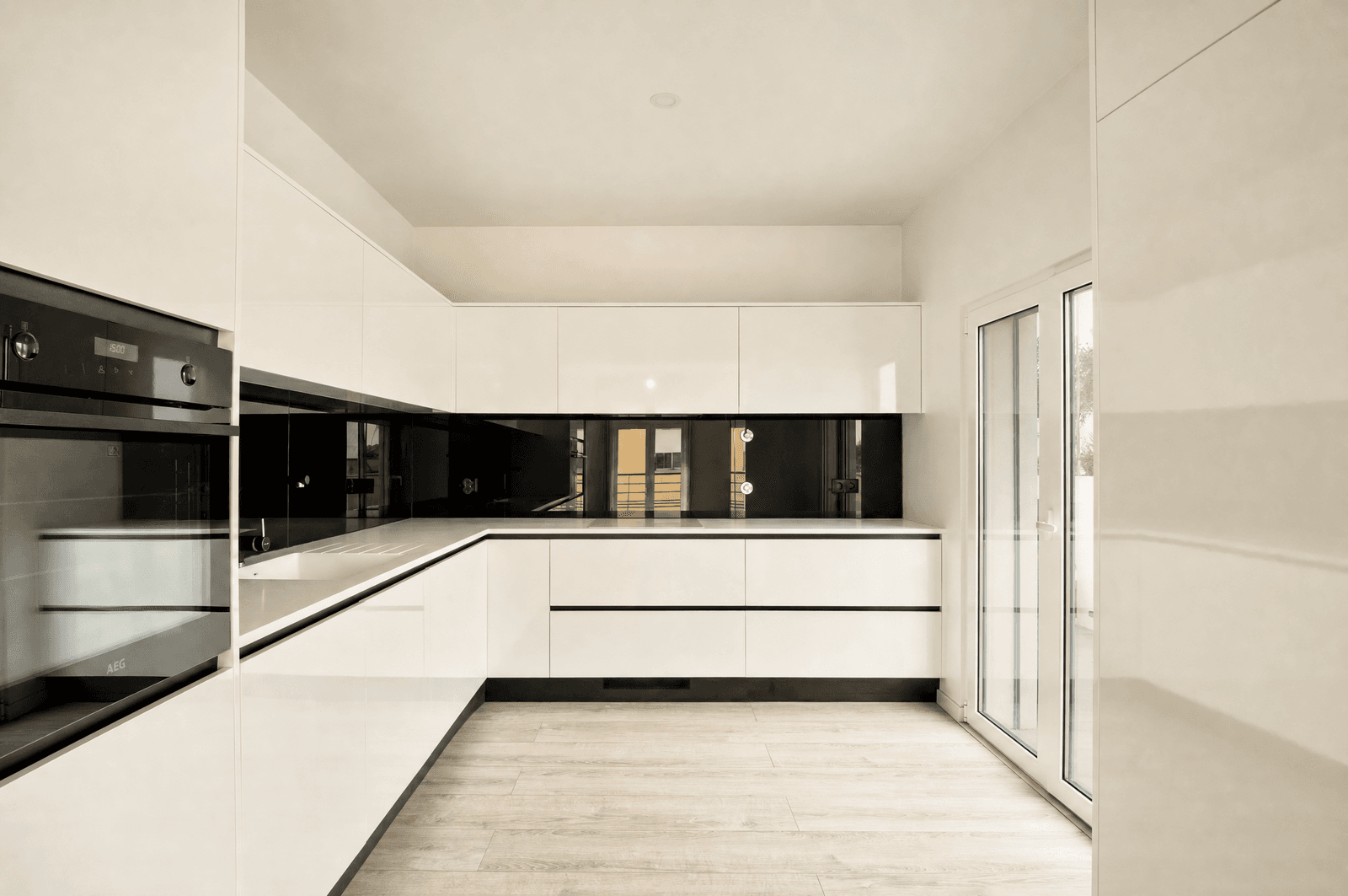 Moradia T3 + 1 com piscina, Oeiras - Imagem 15