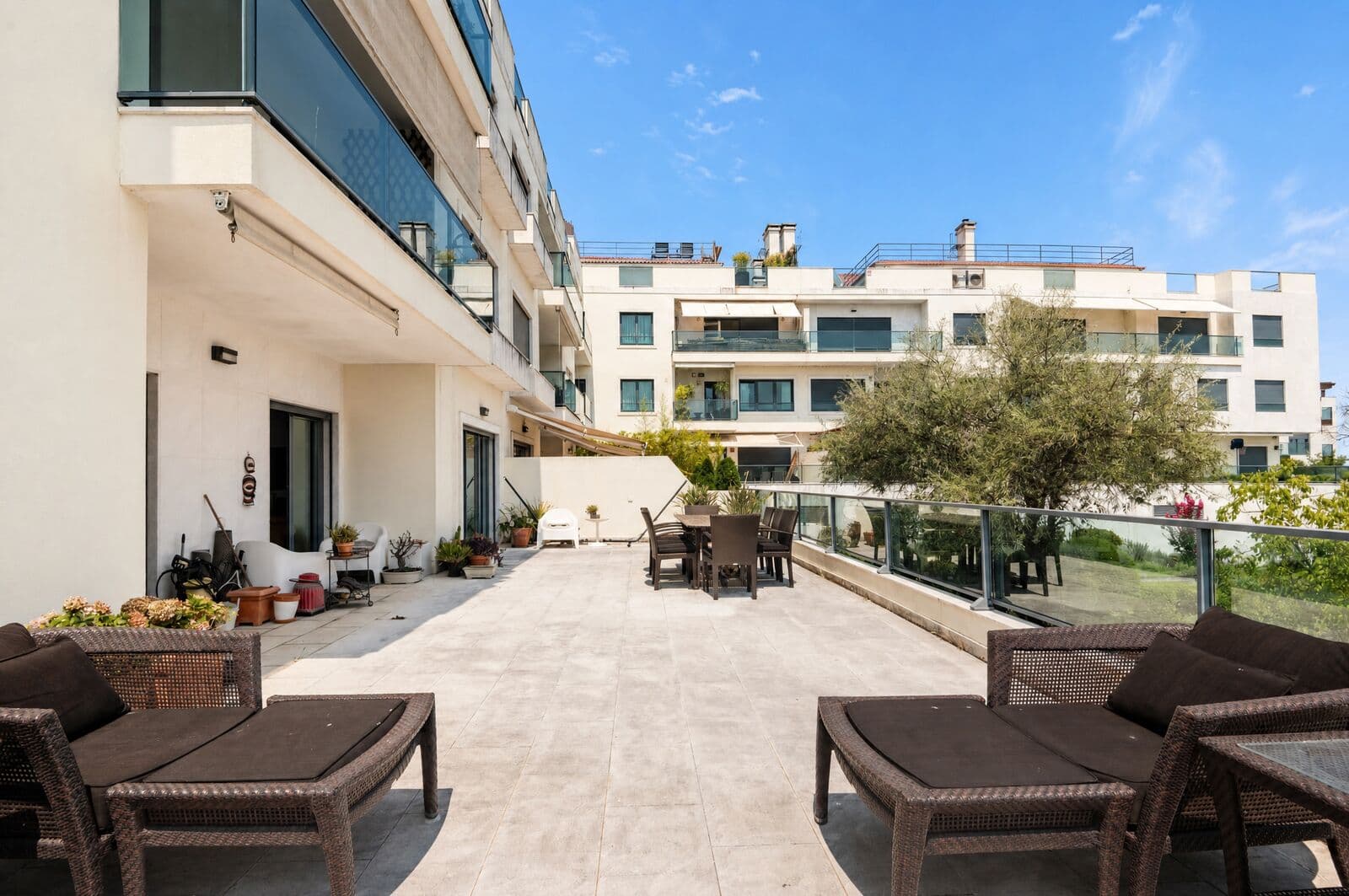 Apartamento T4 com estacionamento, Quinta dos Alcoutins, Lisboa - Imagem 14