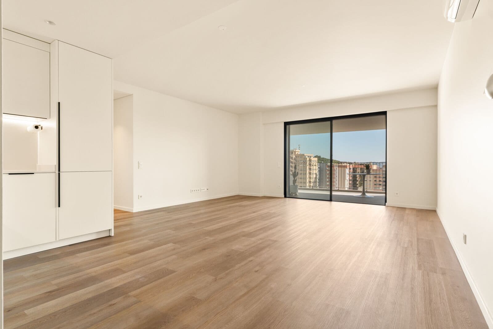 Apartamento T3 com piscina, Miraflores, Oeiras - Imagem 2