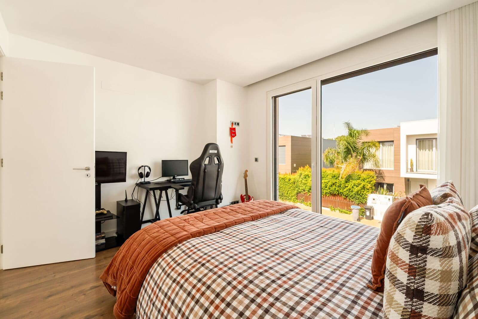 Moradia Isolada T3 + 1 com piscina, Aroeira, Almada - Imagem 22