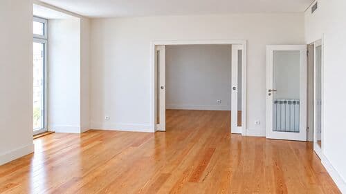 PF41570 - 4 Bedroom Apartment with parking, Areeiro, Lisboa - Image 4