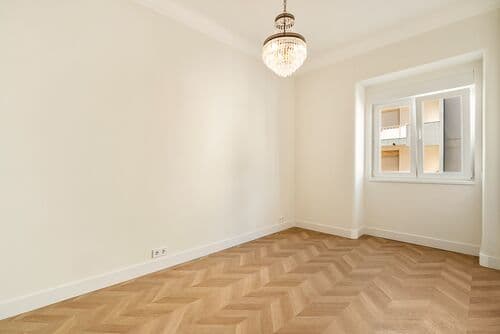 PF41585 - 2 Bedroom Apartment renovated, Penha de França, Lisboa - Image 16