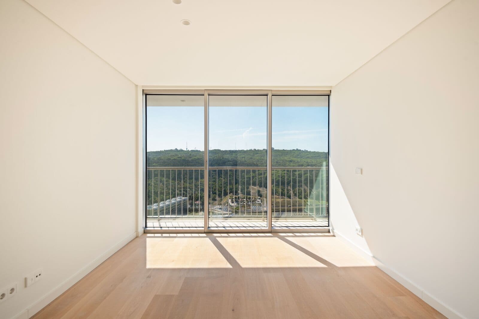 T4+1 em piso alto no Infinity, Lisboa - Imagem 14