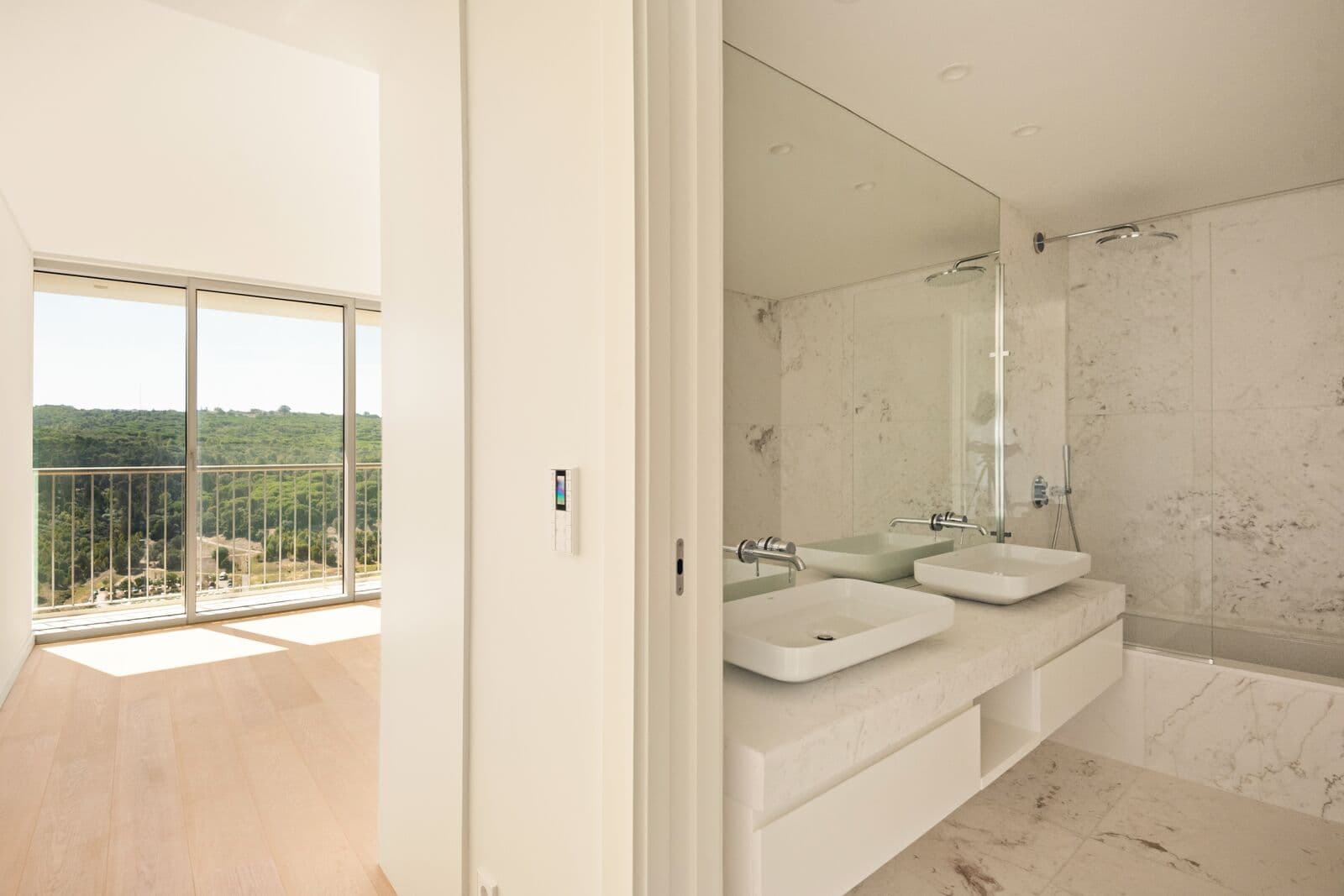 T4+1 em piso alto no Infinity, Lisboa - Imagem 23