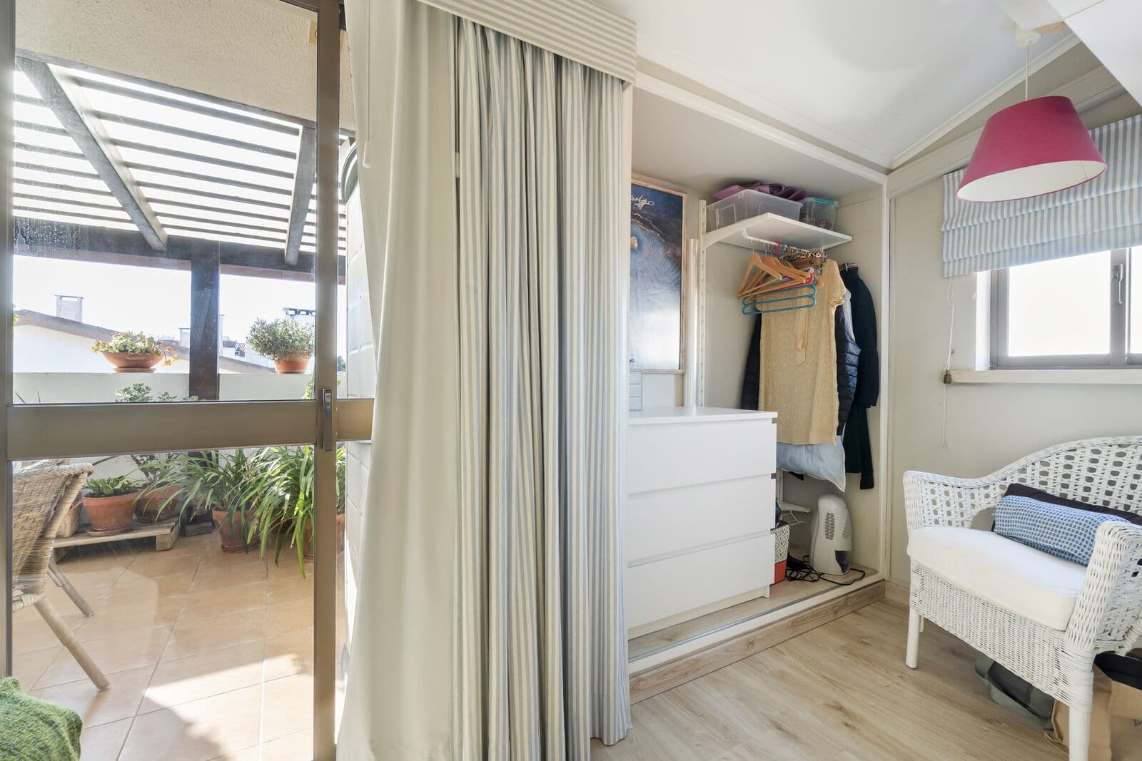 2 Bedroom Duplex with a view, Cascais - Image 39