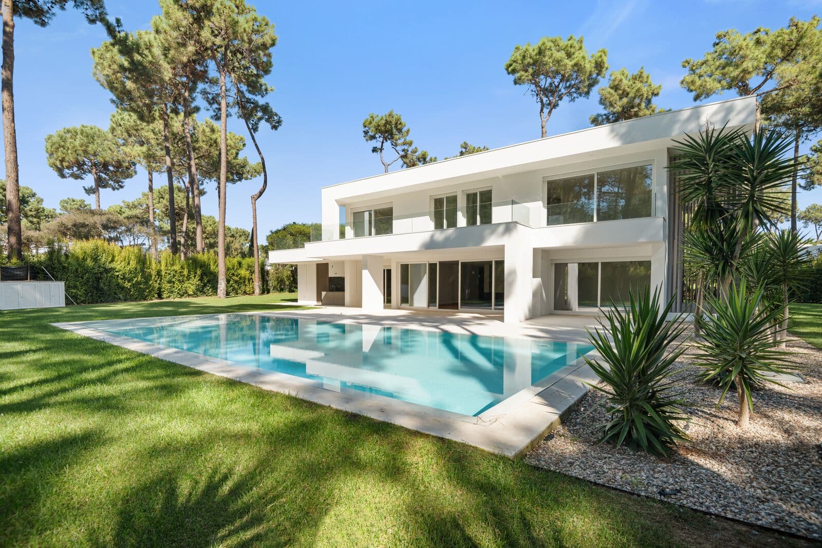 Moradia Isolada T5 com piscina, Aroeira, Almada - Imagem 61