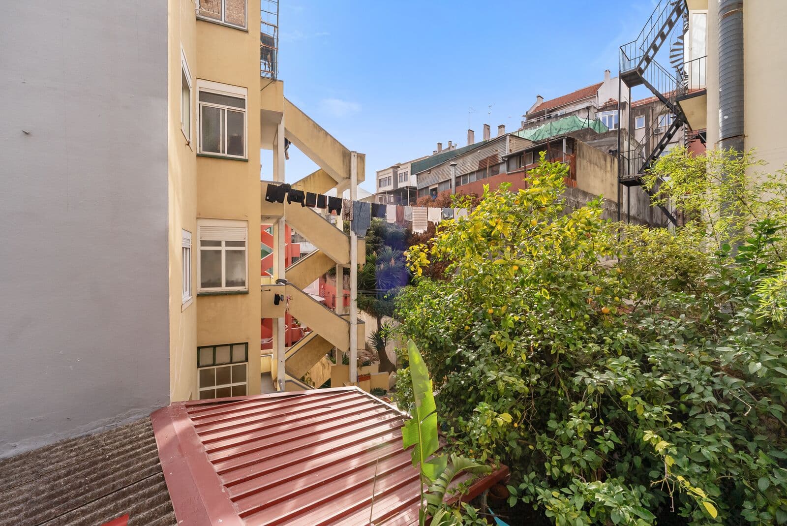 3 Bedroom Apartment with a view, Penha de França, Lisboa - Image 33