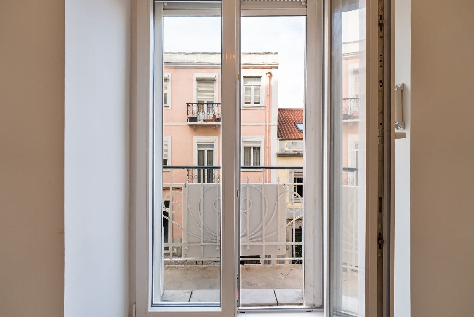 3 Bedroom Apartment with a view, Penha de França, Lisboa - Image 6