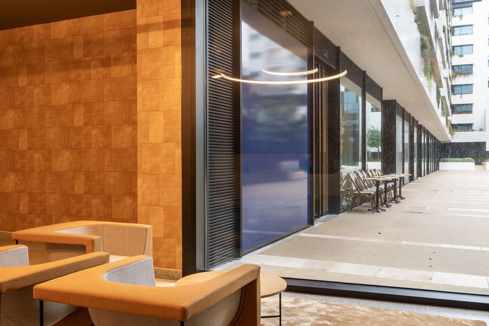 1 Bedroom Apartment with swimming pool, Amoreiras, Lisboa - Image 12